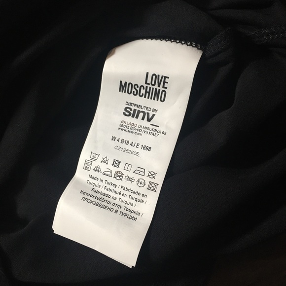 NWT Love Moschino women’s T-shirt in size US 8 - Picture 6 of 8